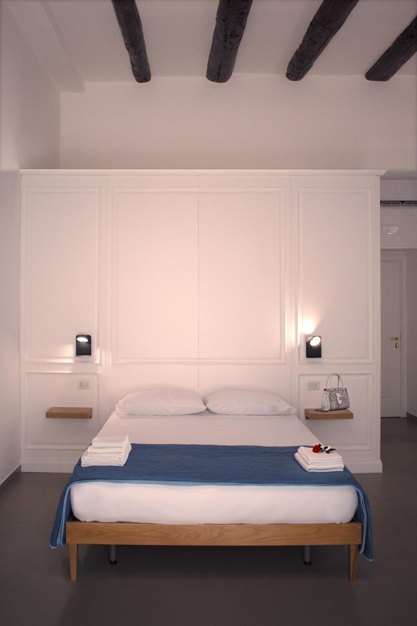 Hotel Relais Don Pedro De Toledo à Naples Extérieur photo